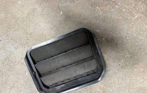Ford Fiesta Quarter panel pressure vent H1BBA280B62AB