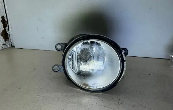 Toyota Avensis T250 Front fog light 812100D042