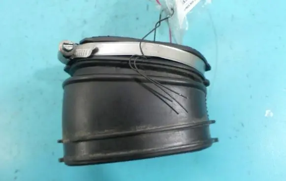 Intercooler hose/pipe