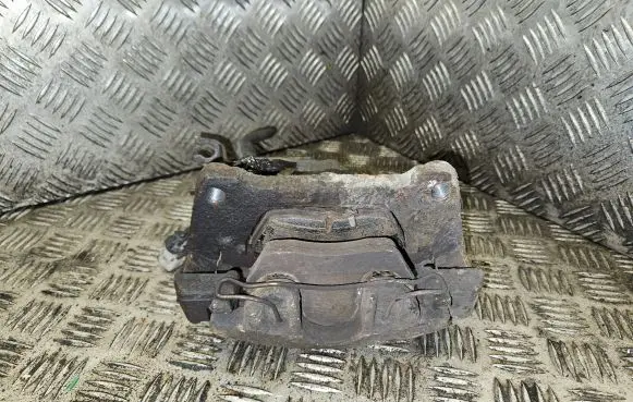 Audi A4 S4 B7 8E 8H Front brake caliper 8E0615123A