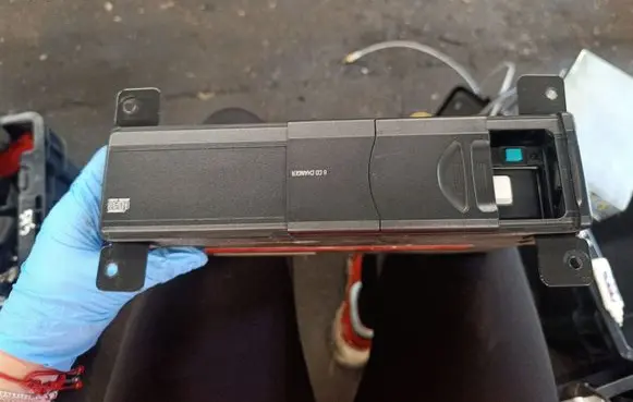 BMW X5 E53 CD/DVD changer 020258