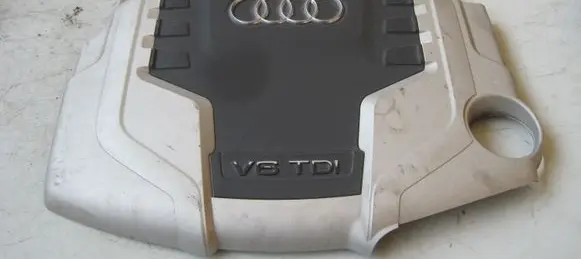 Audi A5 8T 8F Engine cover (trim) 059103925AQ