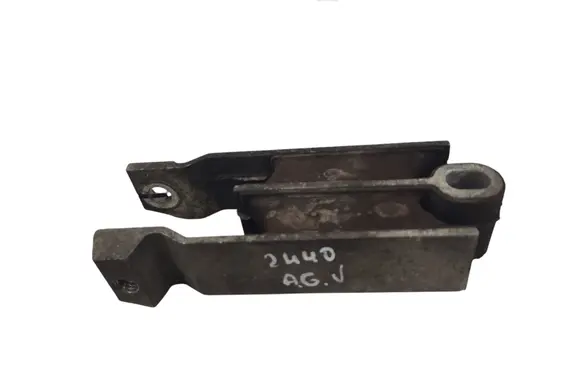 Volvo V60 Engine mount bracket 9487476