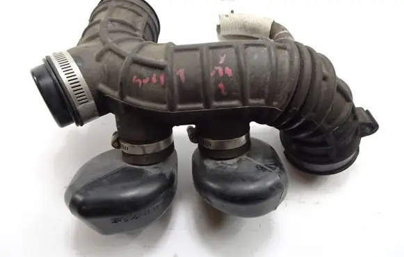 Air intake hose/pipe