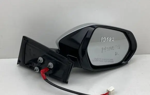 Toyota Prius Prime Front door electric wing mirror E4044690