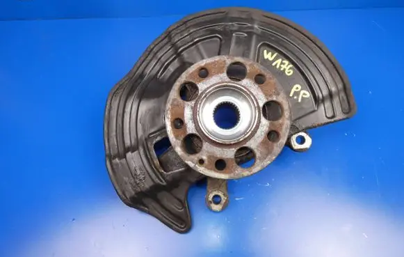 Mercedes-Benz A W176 Front wheel hub spindle knuckle