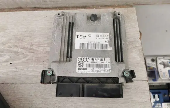 Audi A6 S6 C6 4F Engine control unit/module 4F0907401B