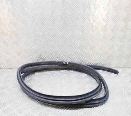 Toyota Land Cruiser (BJ70) Rubber seal rear door 6787260130