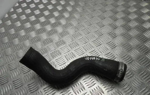 Ford Focus Air intake hose/pipe CV616K863AF VD14670