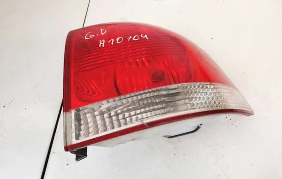 Volkswagen Touareg I Rear/tail lights 28258002