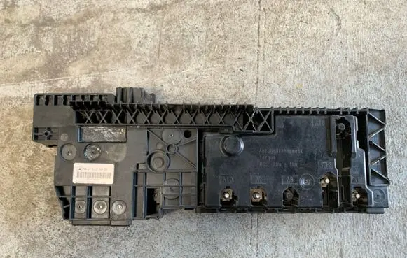 Mercedes-Benz Vito Viano W447 Fuse box set A4475405931 527427107164