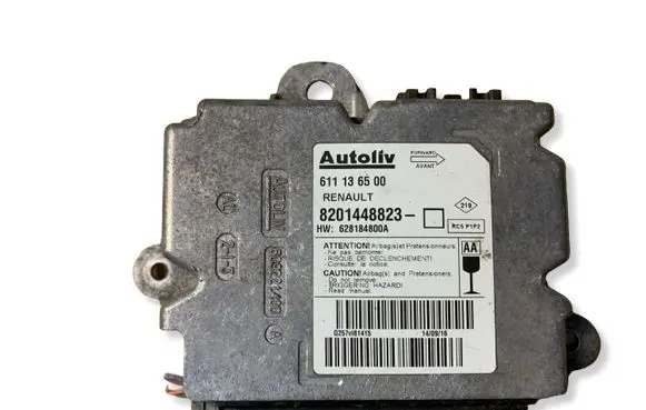 Renault Master III Airbag control unit/module 611136500 8201448823 628184800A