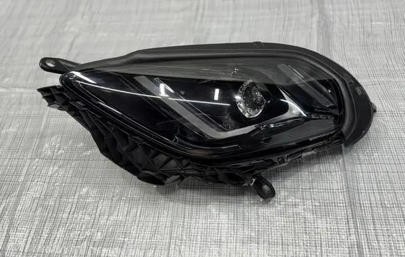 Maserati GranTurismo Headlight/headlamp 6701588650
