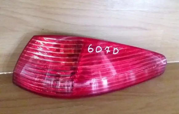 Peugeot 607 Rear/tail lights