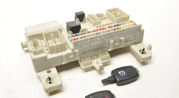 Volvo S40 Fuse box set 31254903