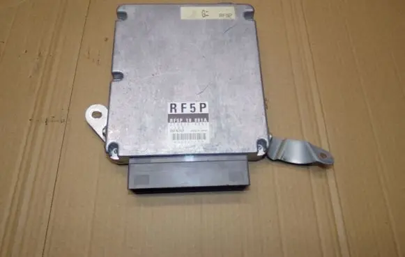 Mazda 6 Engine control unit/module RF5P18881A