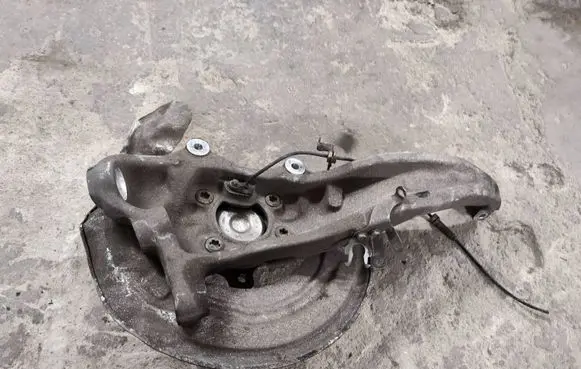 BMW 5 G30 G31 Front wheel hub