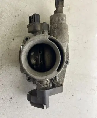 Jeep Cherokee III KJ Throttle valve 2W8623 X20841