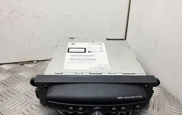 Mini Cooper Countryman R60 Radio/CD/DVD/GPS head unit 9361145