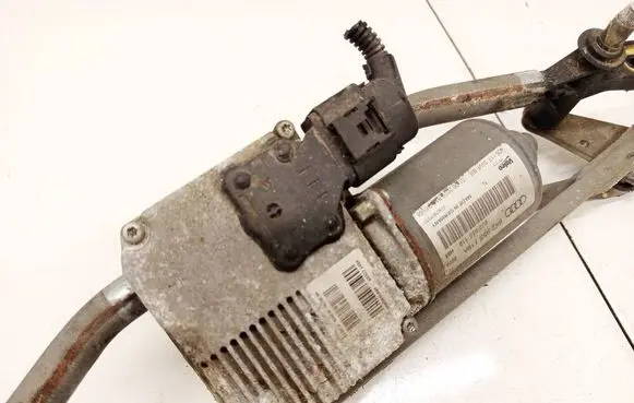 Audi A4 S4 B8 8K Wiper motor 8K2955119A