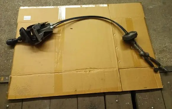 Renault Trafic II (X83) Gear shifter/selector 7701477671