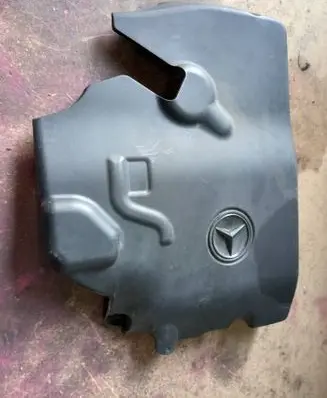 Mercedes-Benz Sprinter W906 Engine cover (trim) A6510102367