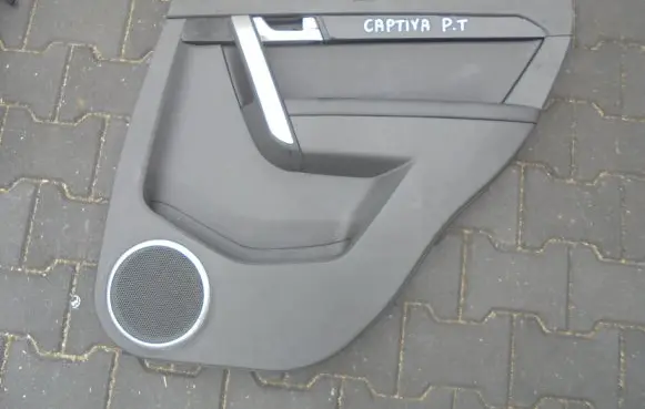 Chevrolet Captiva Rear door card panel trim