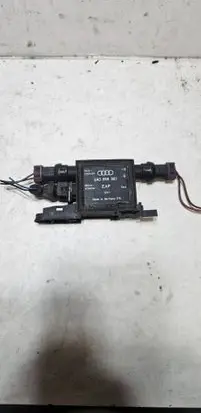 Audi 80 90 B3 Door central lock control unit/module 4A0959981