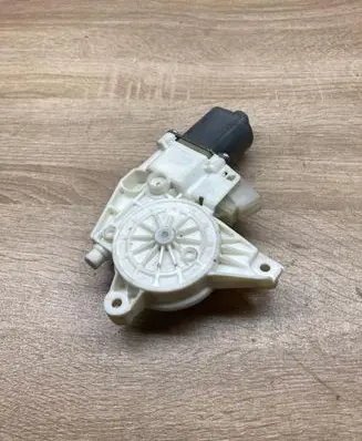 Mercedes-Benz C W204 Rear door window regulator motor A2048200642