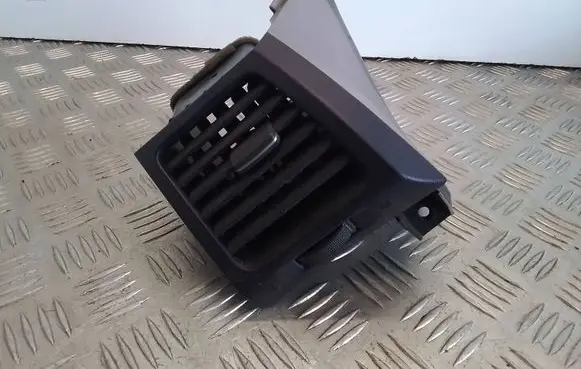Mitsubishi Grandis Dashboard side air vent grill/cover trim