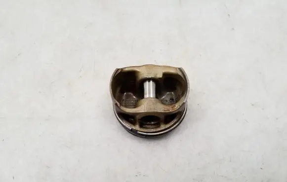 BMW 5 F10 F11 Piston with connecting rod