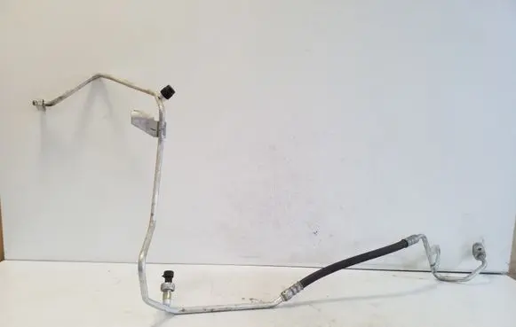 Air conditioning (A/C) pipe/hose