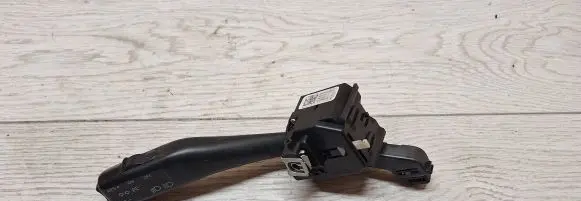 Volkswagen PASSAT B6 Indicator stalk 1k0953513a