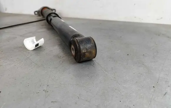MG MG5 II Rear shock absorber/damper 11099941
