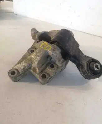Citroen C5 Engine mount bracket 9645161180