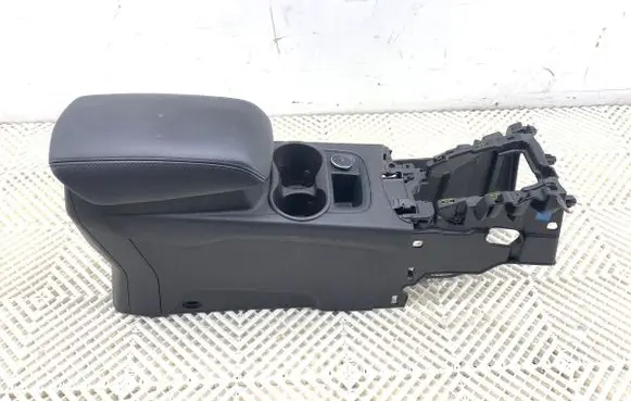 Ford Focus Center console 