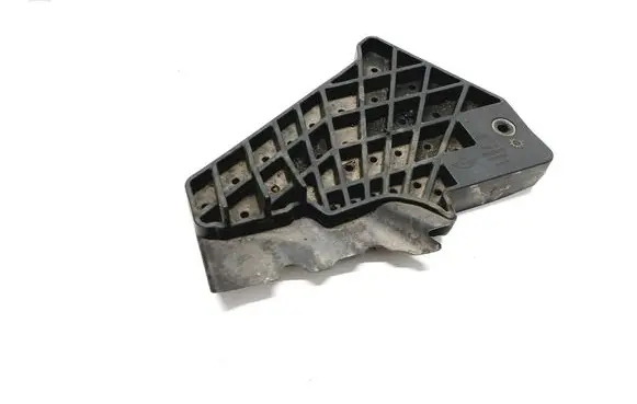 Mini Clubman F54 Front bumper mounting bracket 9479224