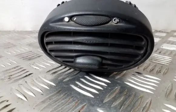 Ford Focus Dash center air vent grill 98AB19893AKW
