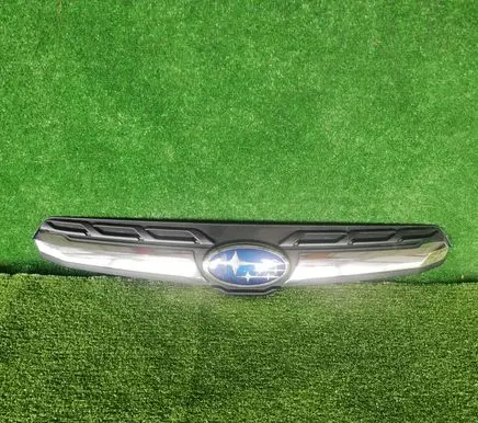 Subaru Forester SJ Front bumper upper radiator grill 91122SG090