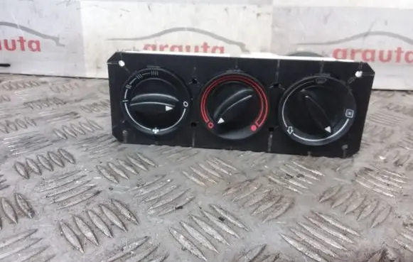 Audi A4 S4 B5 8D Climate control unit 040595A