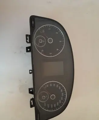 Volkswagen Caddy Speedometer (instrument cluster) 2K0920865A