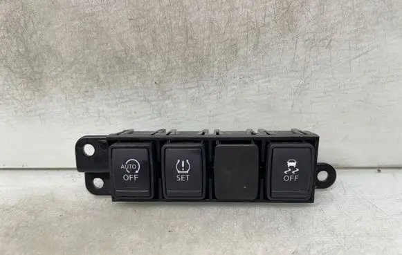 Nissan Juke I F15 A set of switches 681rvbv80a