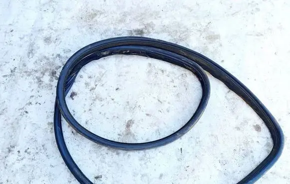 Fiat Stilo Rubber seal front coupe door 