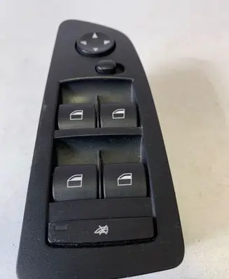 BMW 1 E81 E87 Electric window control switch 9155491