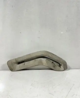 Volvo XC90 Seat belt trim 