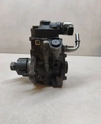 Volvo V40 Fuel injection high pressure pump 31405129 08Q00241 132360020