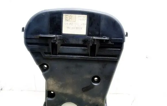 Ford Mondeo MK I Timing belt guard (cover) 7135968786