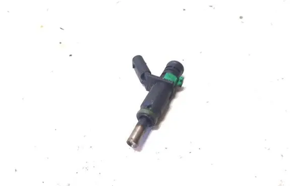 Mercedes-Benz C W204 Fuel injector A272078