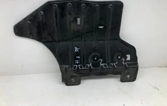 Honda CR-V Front bumper skid plate/under tray 