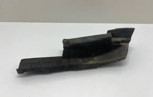 BMW 5 F10 F11 Other engine bay part 9132302